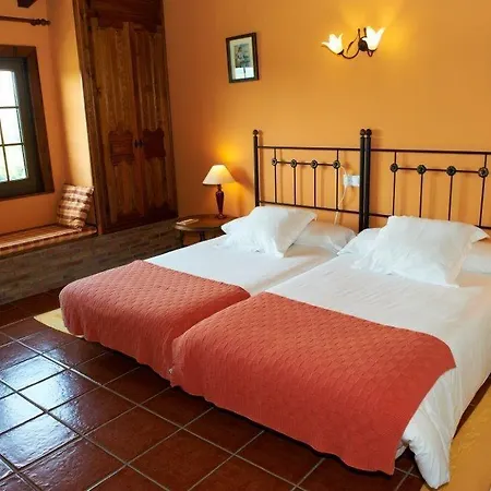 La Vieja Escuela La Revilla