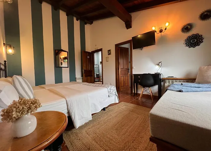 Guest house Posada La Vieja Escuela La Revilla (San Vicente de la Barquera)