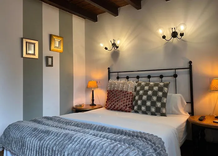 Guest house Posada La Vieja Escuela La Revilla (San Vicente de la Barquera)