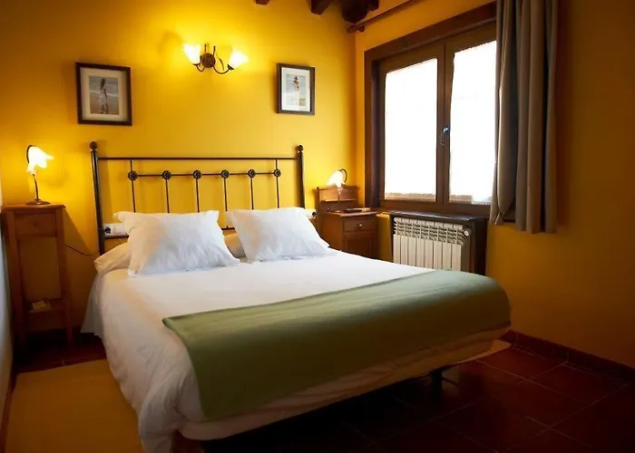 Posada La Vieja Escuela 3* La Revilla (San Vicente de la Barquera)