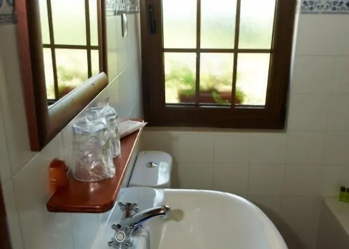 Guest house Posada La Vieja Escuela La Revilla (San Vicente de la Barquera)