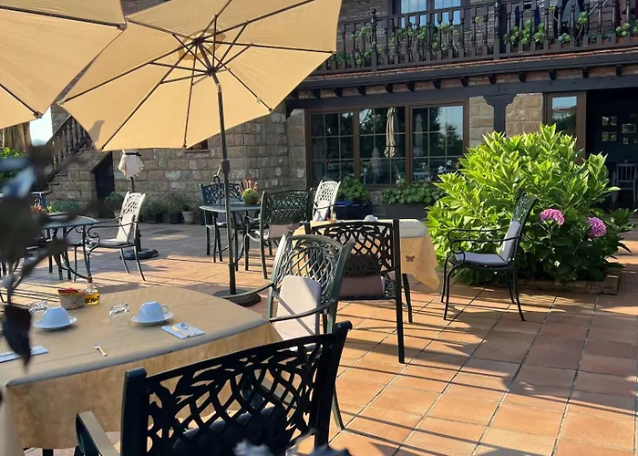 Posada La Vieja Escuela La Revilla (San Vicente de la Barquera)