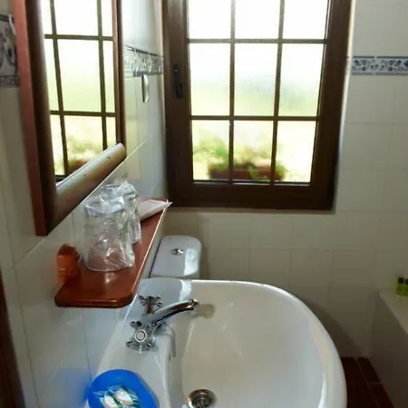 Penzion La Vieja Escuela La Revilla (San Vicente de la Barquera)