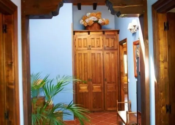 Posada La Vieja Escuela La Revilla (San Vicente de la Barquera)