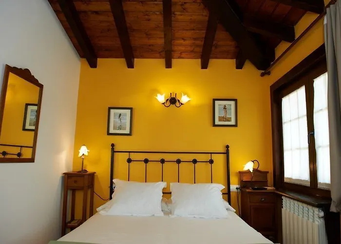 Posada La Vieja Escuela 3* La Revilla (San Vicente de la Barquera)